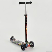 Самокат чотириколісний Scooter Maxi Print Чорний тисяча триста вісімдесят шість Сяючі колеса. Посилена платформа.