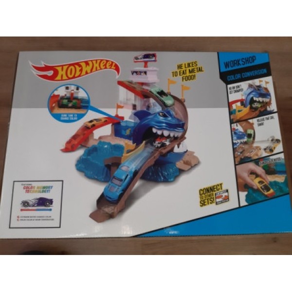 Трек Автомойка Hot Wheel 5779 Нападение акулы. Машина меняет цвет (аналог Hot Wheels)