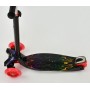 Самокат четырехколесный Scooter Maxi Print 1308 Красный. Колеса светятся