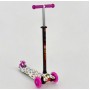 Детский трехколесный самокат Scooter Maxi Print Розовый с бабочками. Колеса светятся