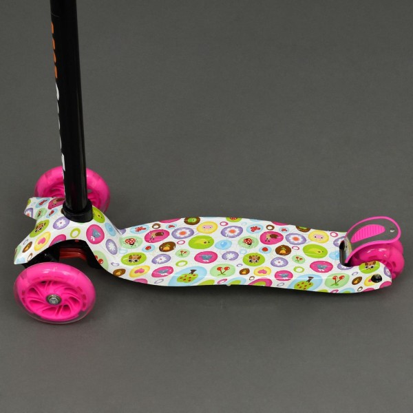 Детский трехколесный самокат Scooter Maxi Print 1400. Колеса светятся.