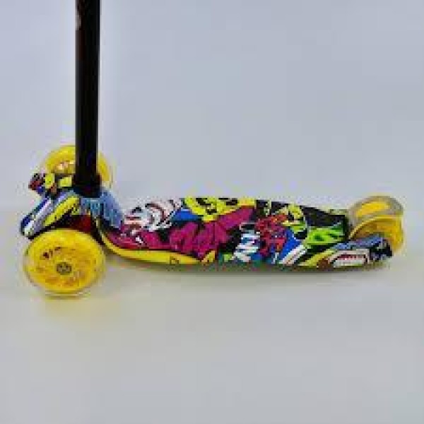 Самокат четырехколесный Scooter Maxi Print Желтый 1394 Светящиеся колеса. Усиленная платформа.