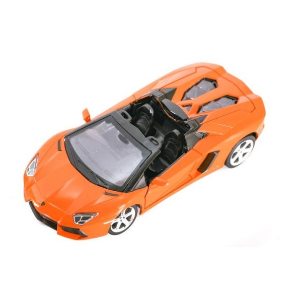 Автомодель Lamborghini Aventador. Металлическая Маштаб 1:24. Свет, звук, Багажник,Капот, Дверцы откр