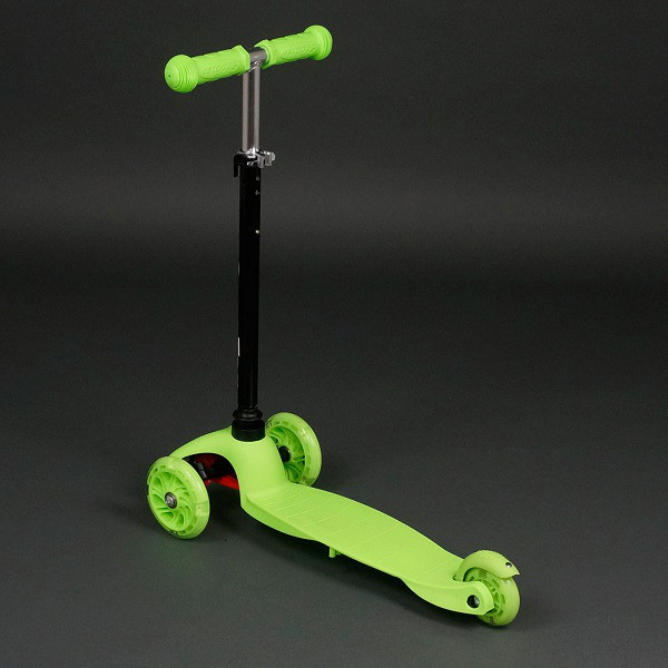 Трехколесный самокат Best Scooter Mini 466-112 салатовый. Колеса светятся. Нагрузка до 50 кг