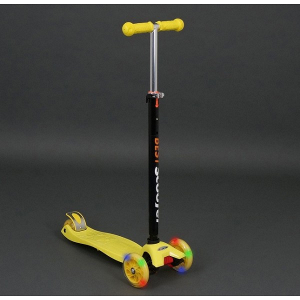 Детский трехколесный самокат Best Scooter Maxi 466-113 желтый