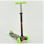 Самокат четырехколесный Scooter Maxi Print 1391 Салатовый. Колеса светятся