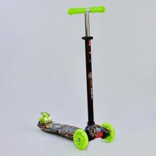 Самокат четырехколесный Scooter Maxi Print 1325 Салатовый. Колеса светятся